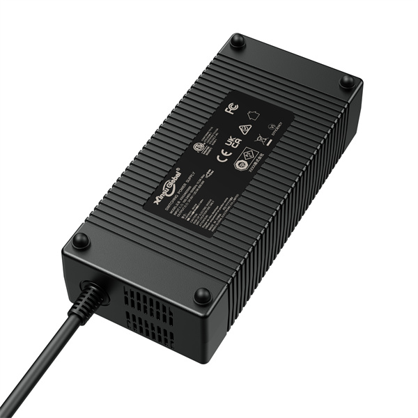 EN60335-2-29 Approved 54.6V 10A Li-ion Battery Charger with Fan for Outdoor Energy Storage Charging